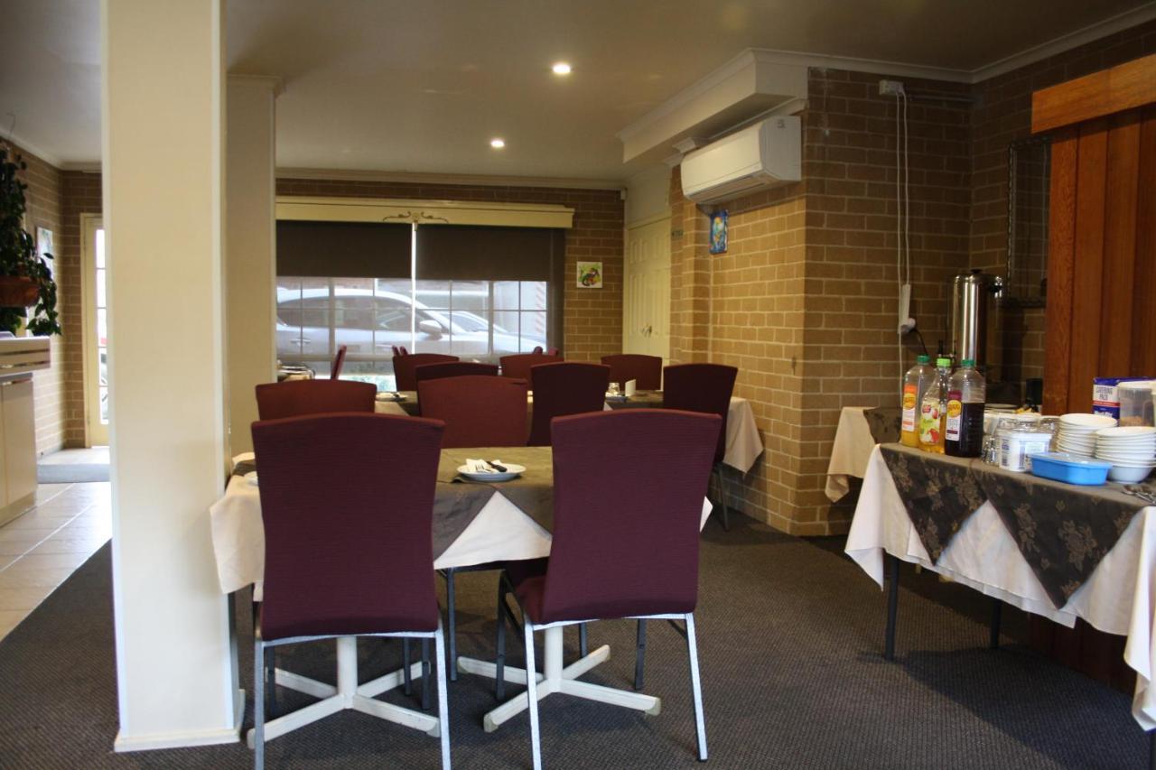 Grand Manor Motor Inn Queanbeyan Exterior foto